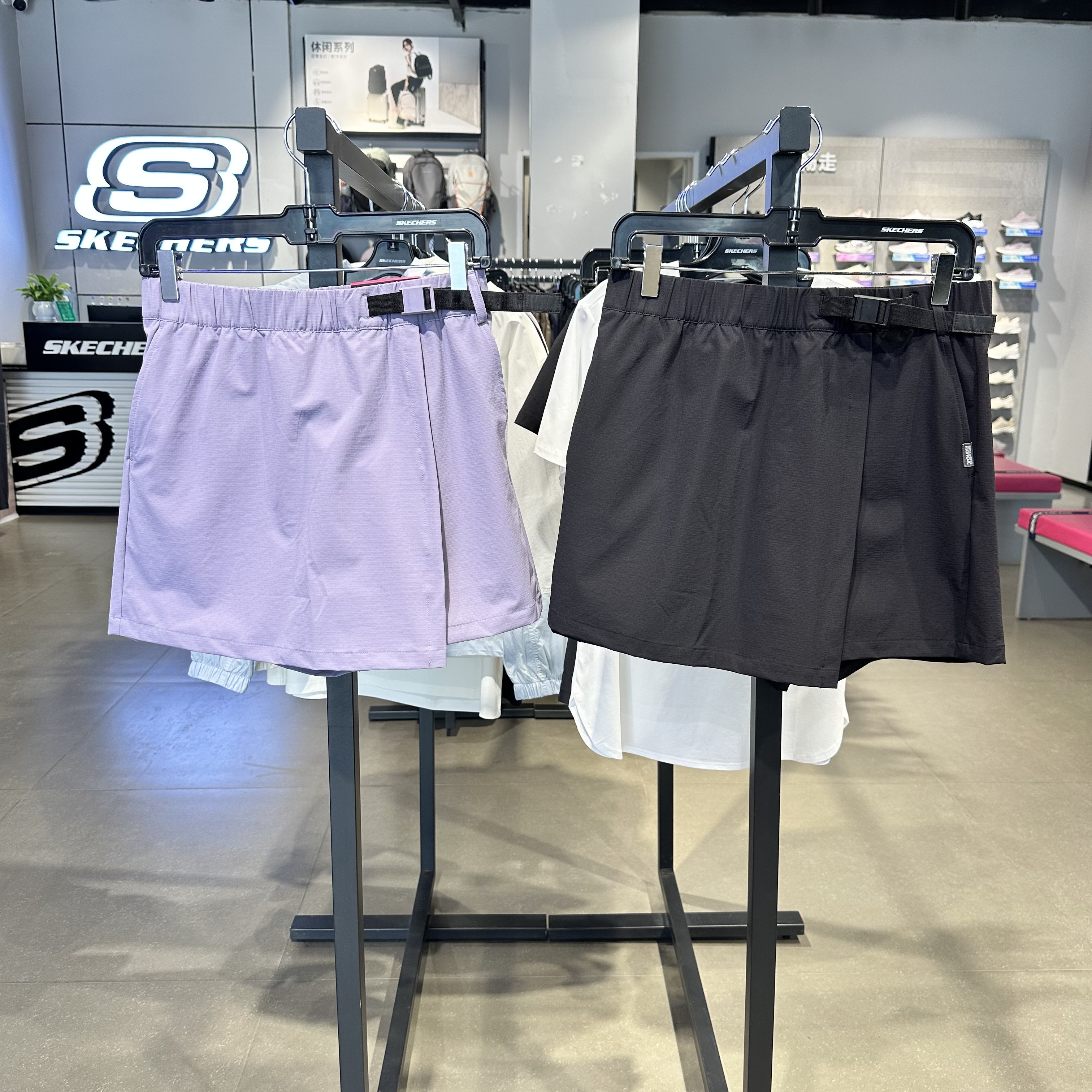 Skechers斯凯奇女士夏季吸湿速干不贴肤运动A字休闲裤裙P226W189