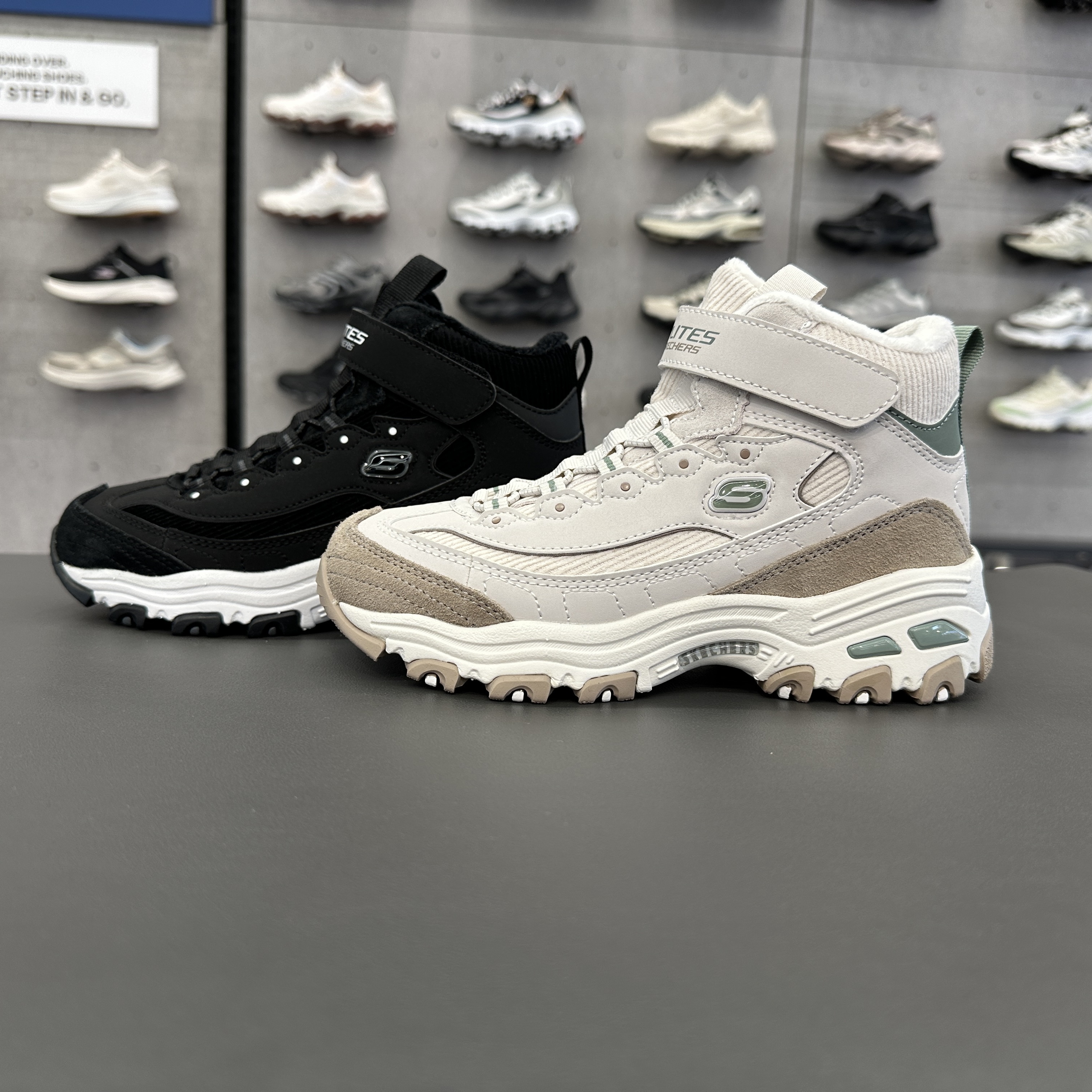Skechers斯凯奇男大童秋冬加绒保暖厚底锁温雪地靴老爹鞋405325L