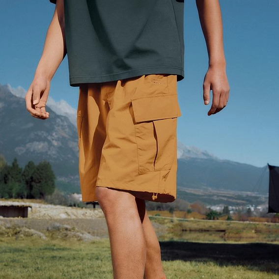 Skechers斯凯奇男士夏季户外防泼水梭织运动休闲工装短裤P225M074