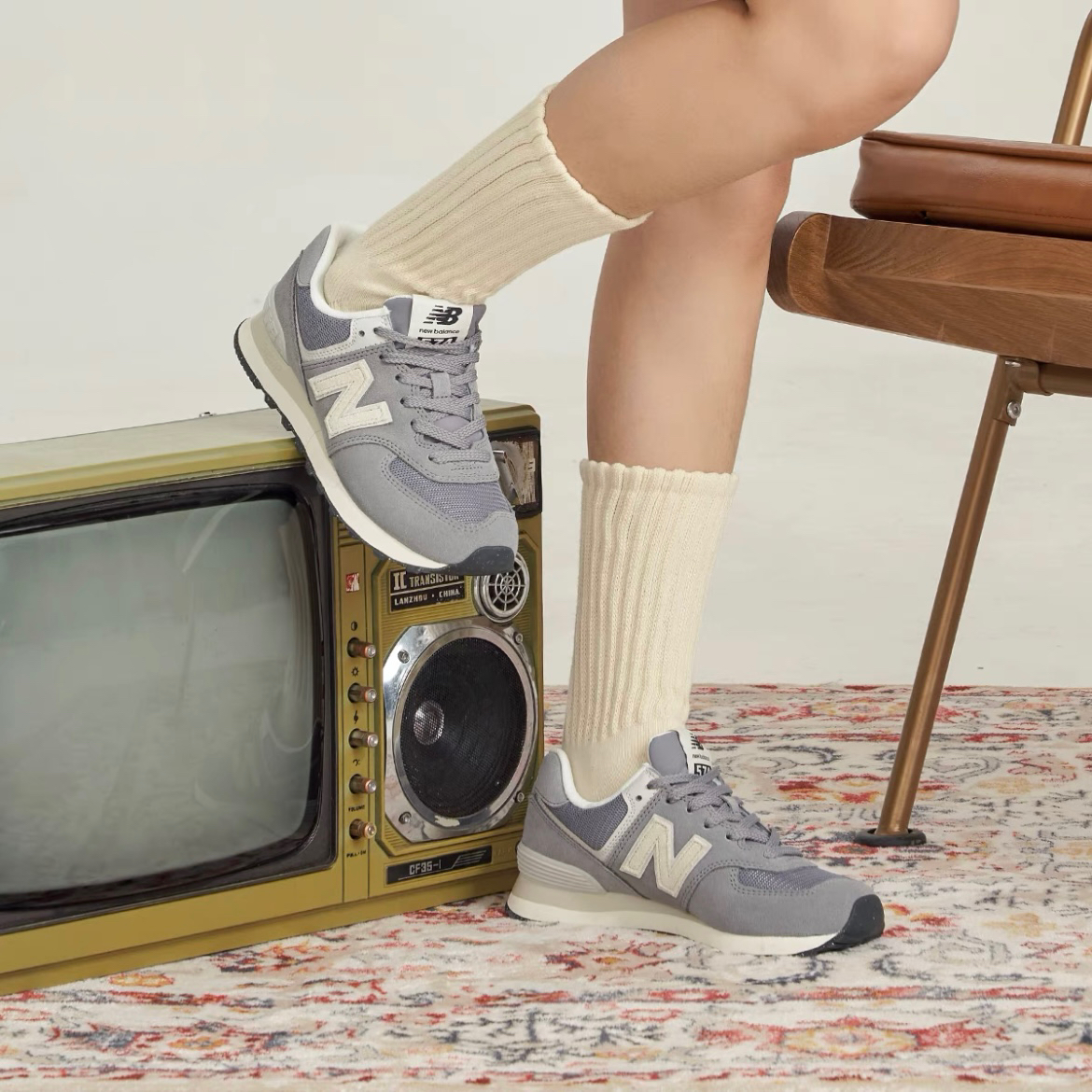 NewBalance缓震男女跑步鞋