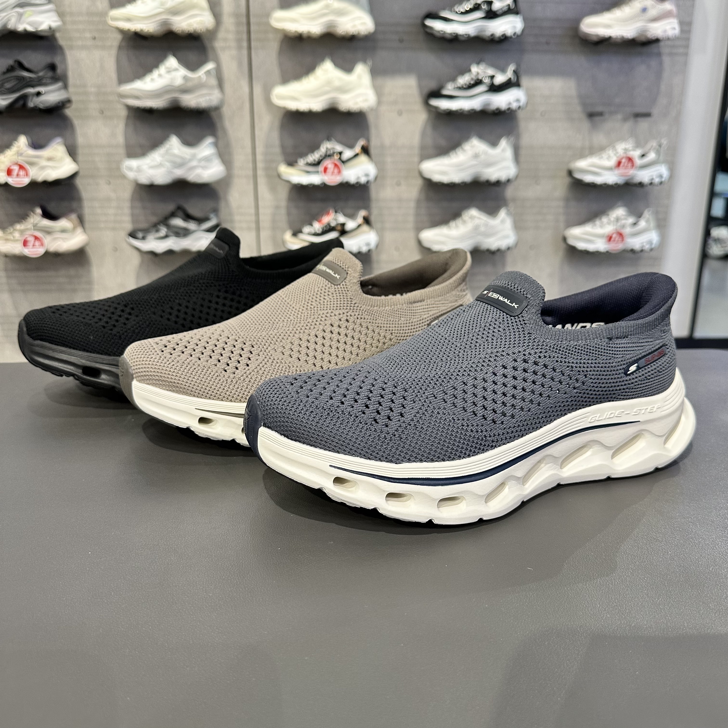 Skechers斯凯奇畅行健步鞋GoWalk男士春季一脚蹬休闲运动鞋217025