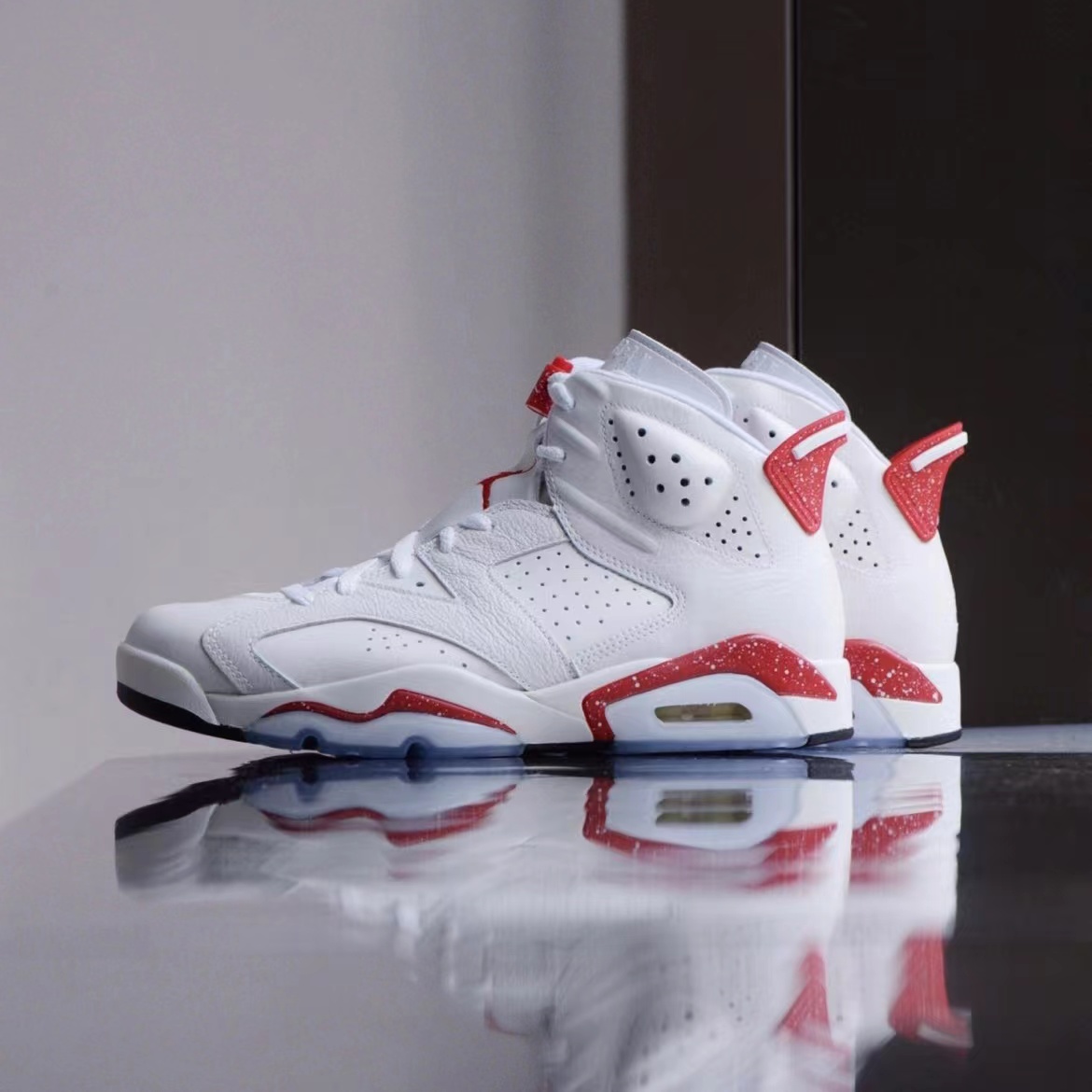 AIRJORDAN花卉黄篮球鞋