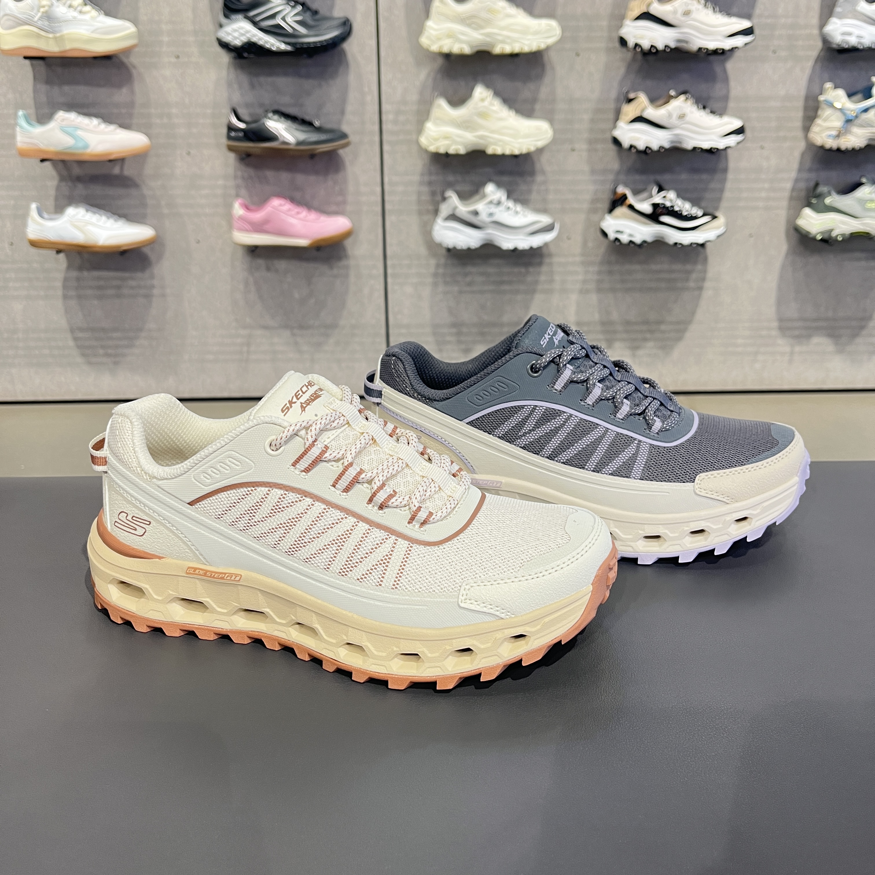 Skechers斯凯奇云海徒步鞋女子耐磨缓震越野透气耐磨登山鞋180049