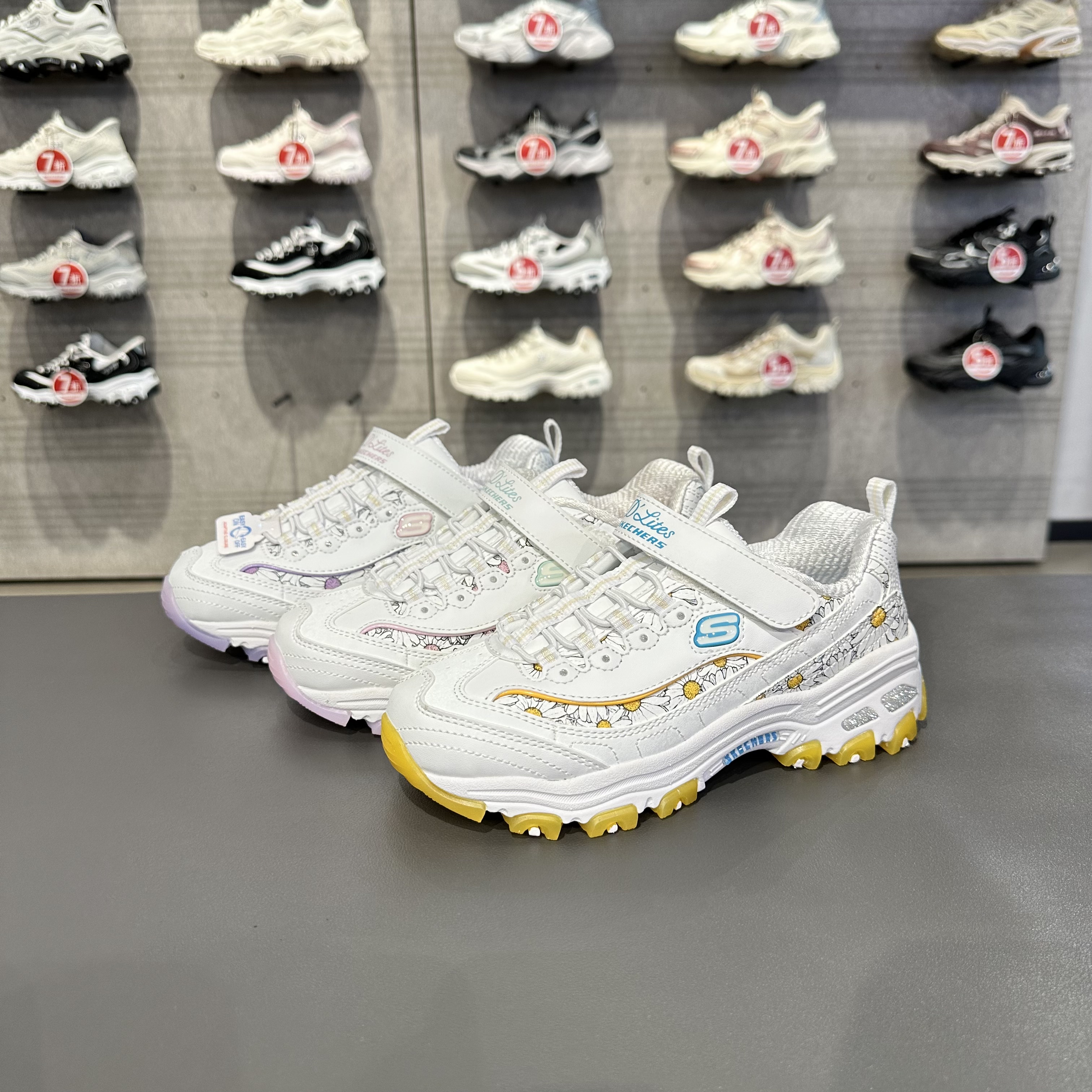 Skechers斯凯奇春秋女童休闲时尚舒适厚底增高老爹运动鞋319063L