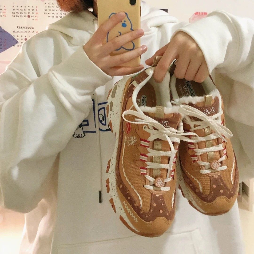 skechers女羊羔绒熊猫鞋圣诞