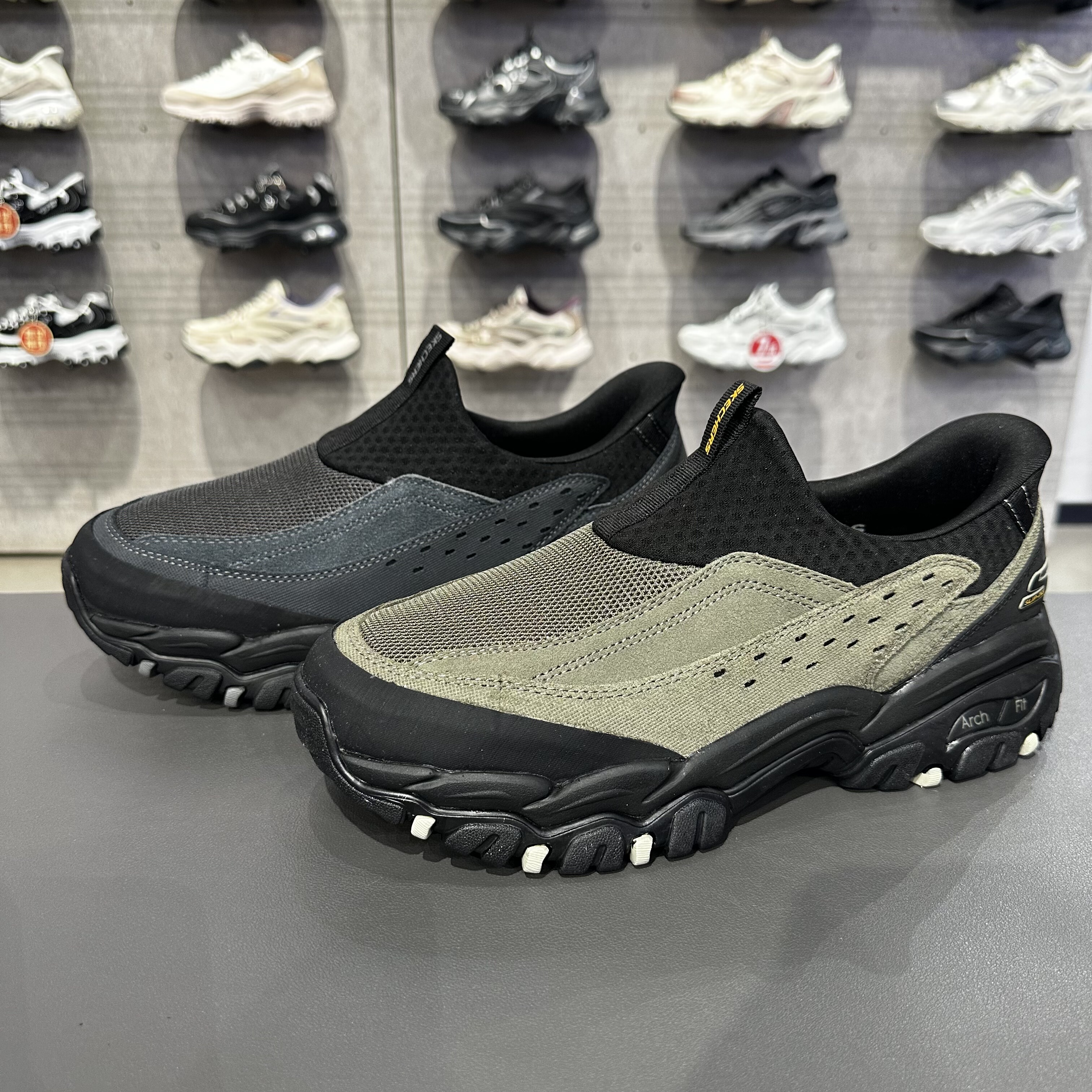 Skechers斯凯奇男士闪穿鞋耐磨抓地一脚蹬运动户外徒步鞋237778C