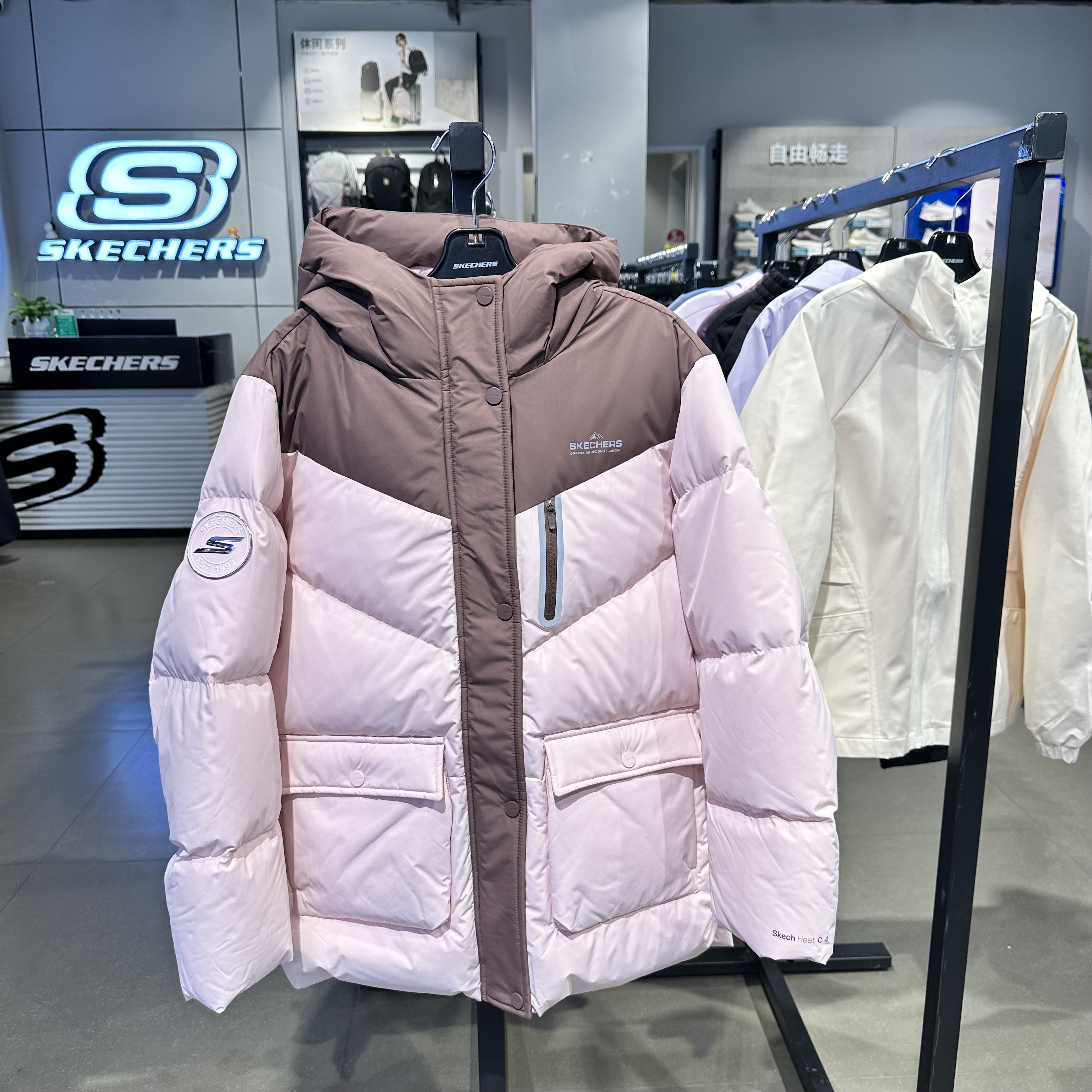 Skechers斯凯奇女孩女童抗菌防泼水耐穿梭织中款羽绒外套P426G050