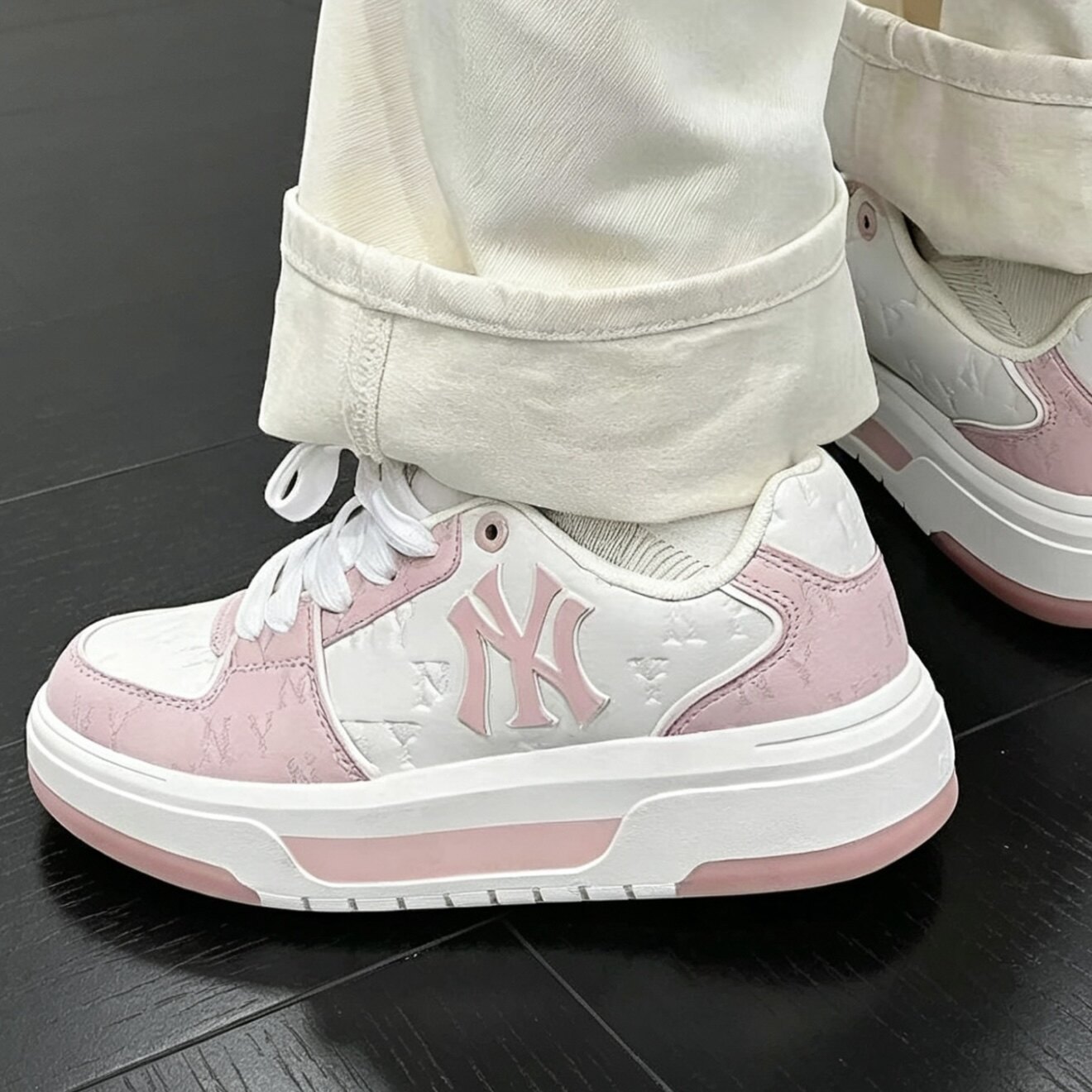 MLB 纽约洋基队 女子印刻老花合成革休闲低帮板鞋3ASXM075N-50PKS