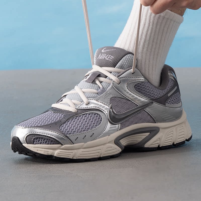 Nike耐克男鞋2025秋季新款 V5 RNR 经典复古百搭运动休闲鞋HJ5228