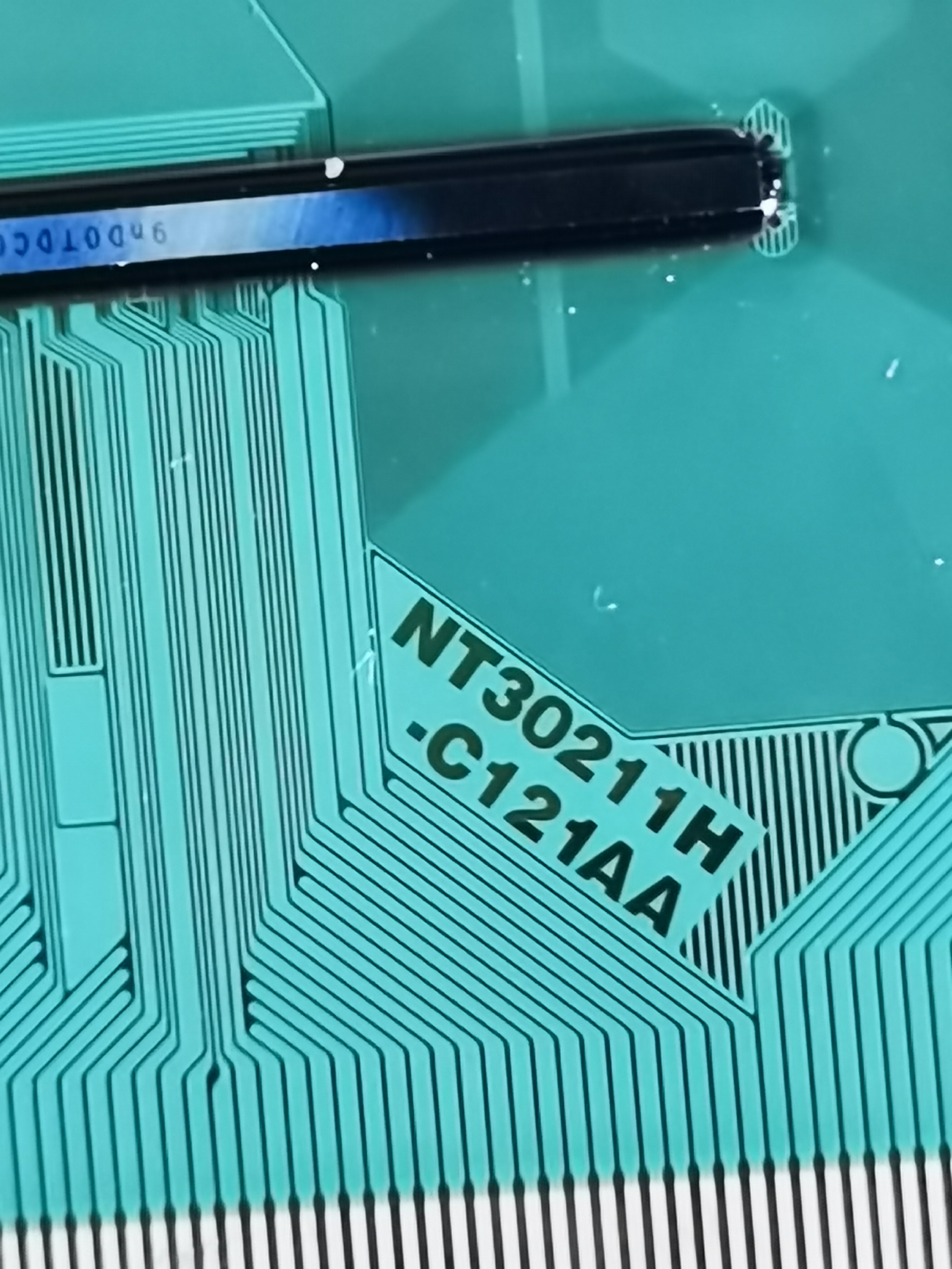 NT30211H-C121AA 液晶驱动IC模块 COF 原型号TAB全新片料