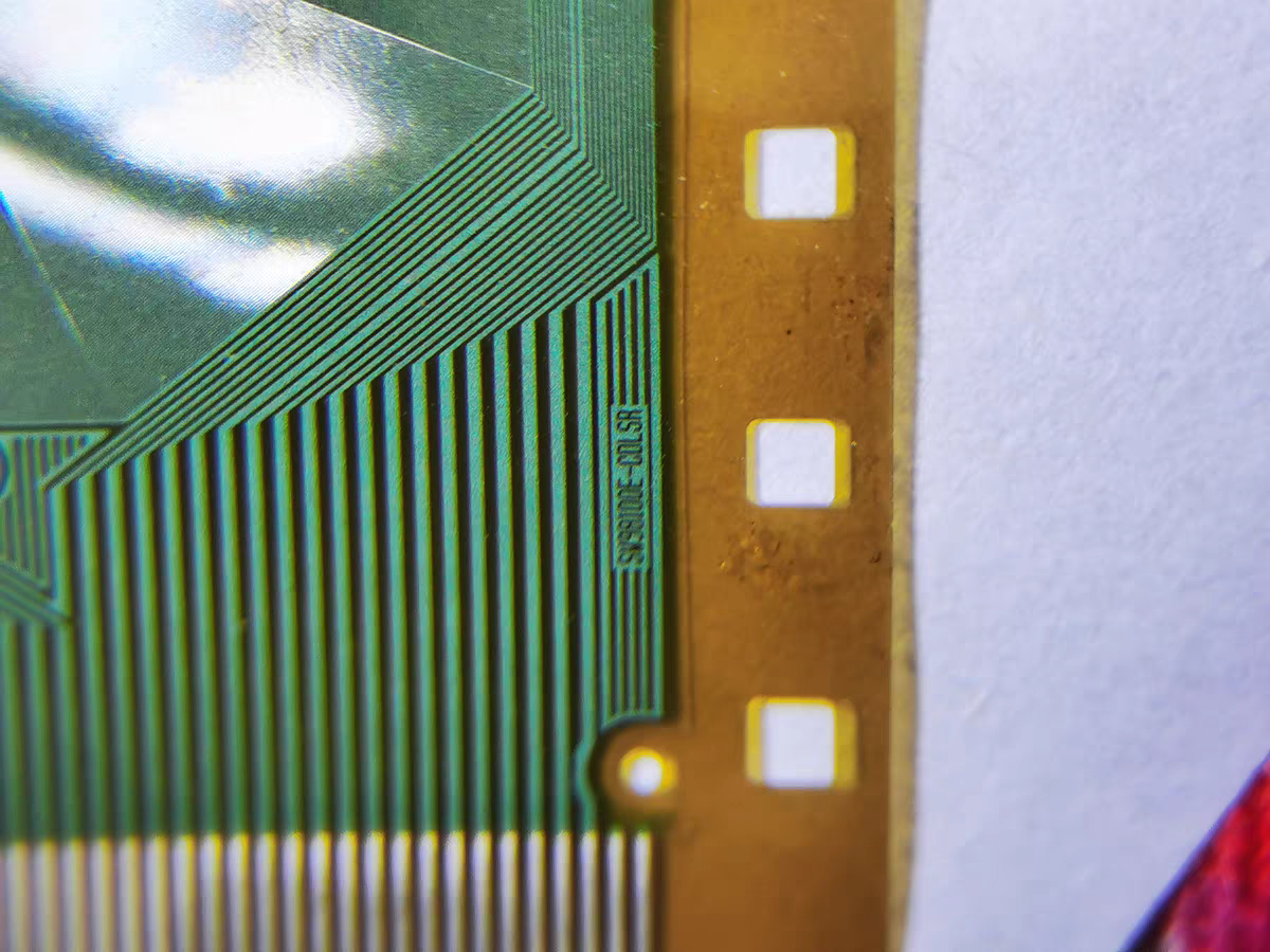 SW98100E-CDLSR 原型号全新卷料 液晶屏驱动