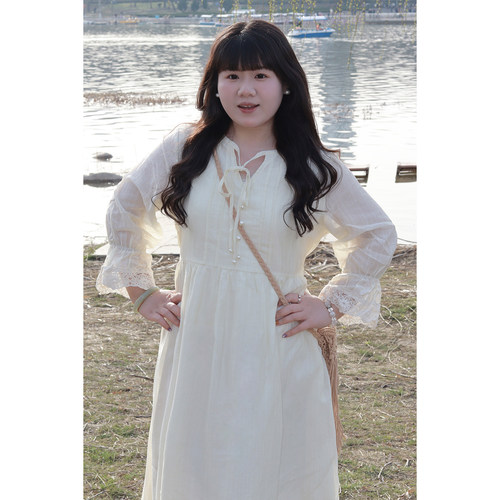 法式田园风连衣裙喇叭袖