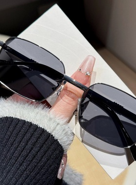 2025新款小框个性墨镜女时尚遮阳