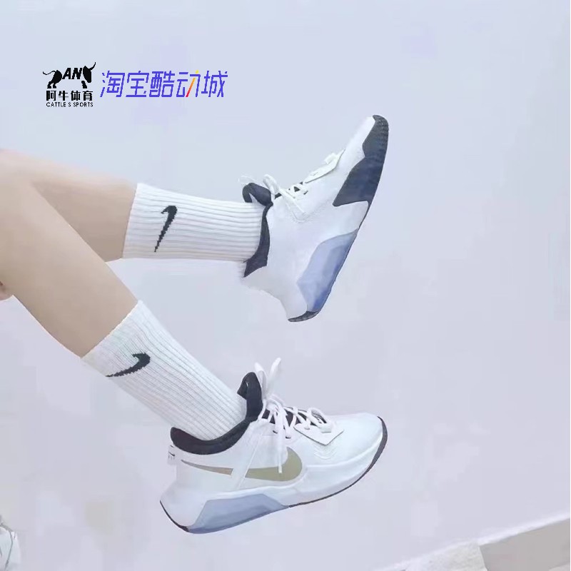 耐克大童女子实战气垫篮球鞋