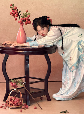 新中式婚纱照古风摄影道具粉色花瓶仿真荔枝绿色高脚盘编织提篮