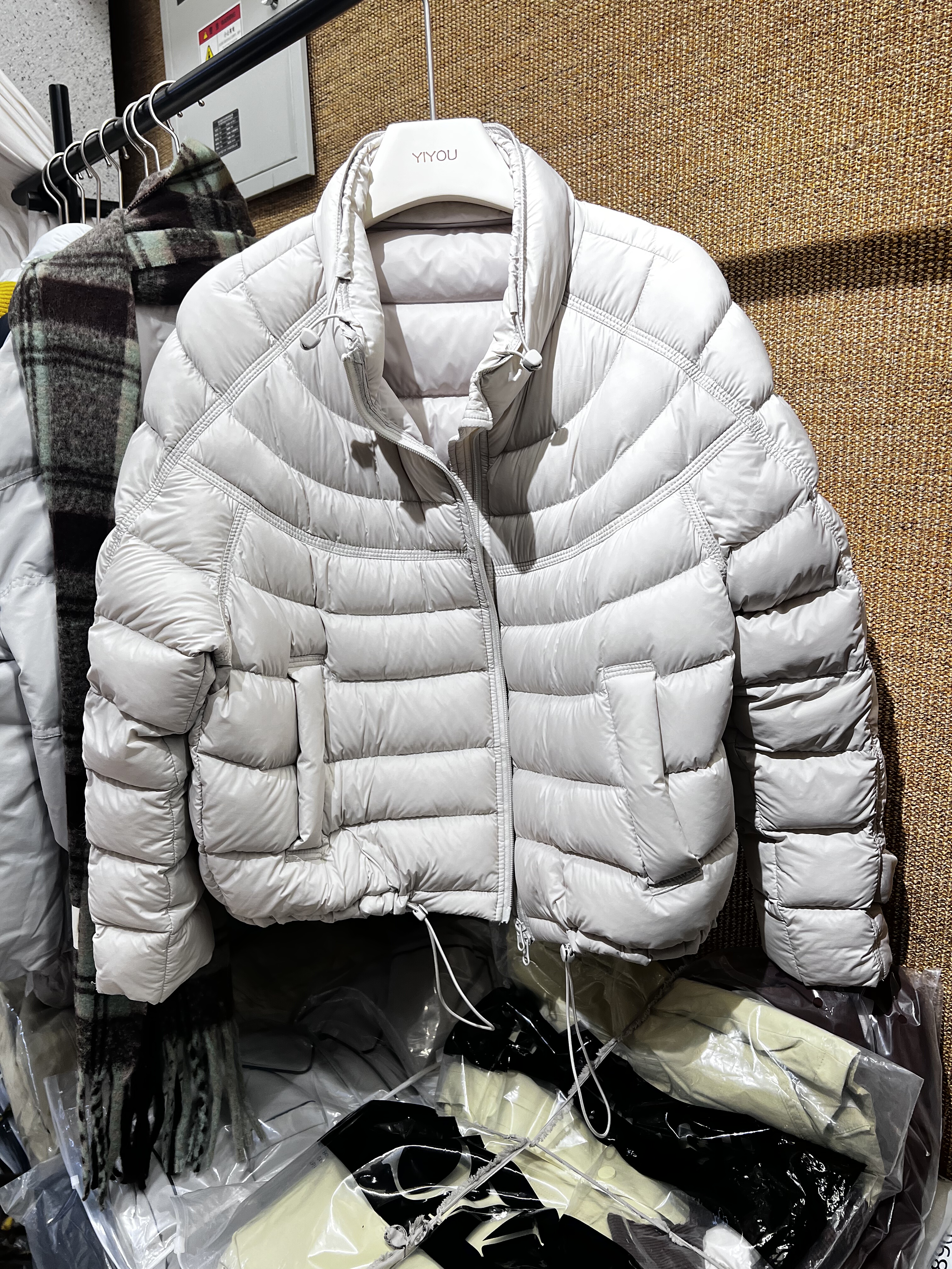 泡芙排骨羽绒服女短款2025秋冬新款90白鸭绒宽松立领小个子外套韩