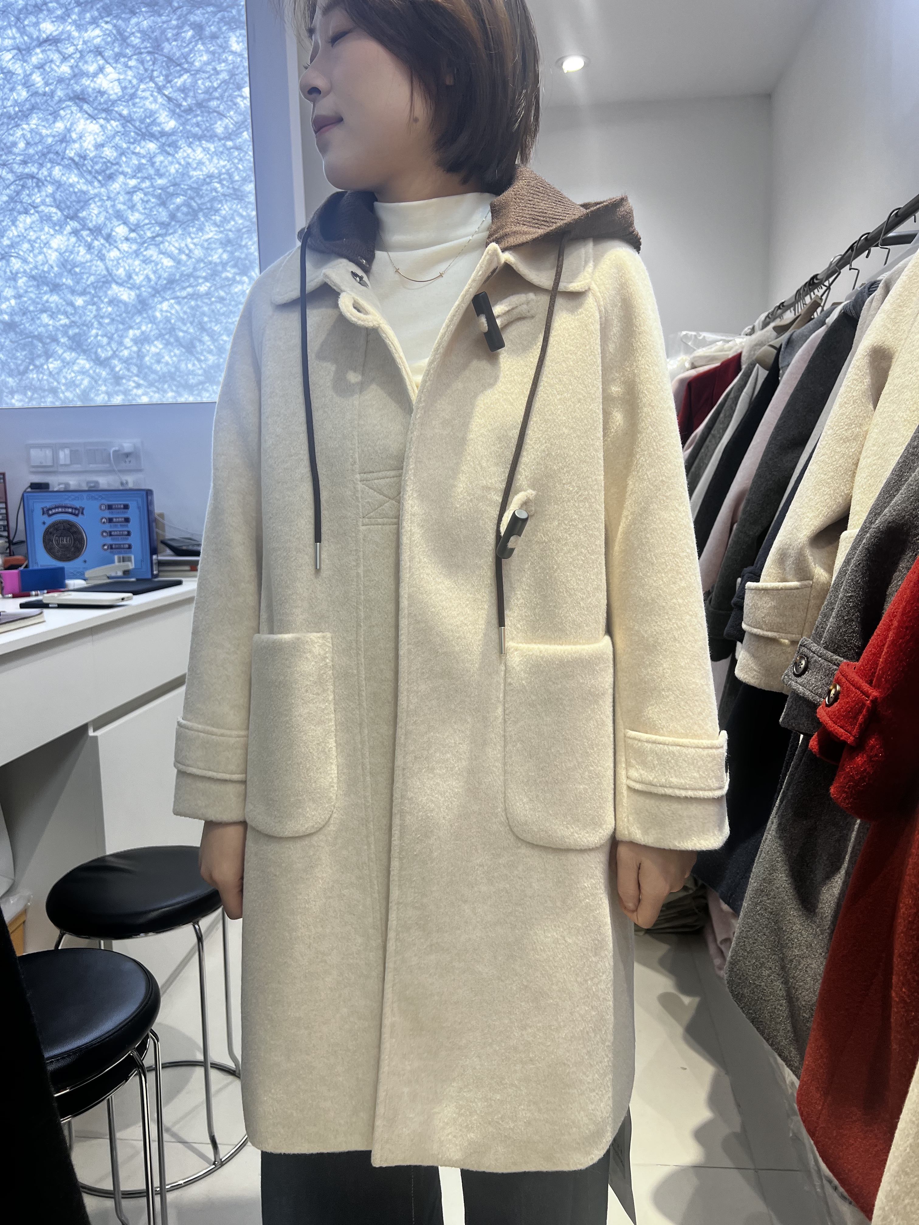 针织连帽毛呢内胆羽绒服2025冬季新款高级感学院风简约保暖大衣女