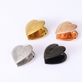 Locket Photo 项链不锈钢桃心花纹相盒吊坠项链 简约可放相片 个性