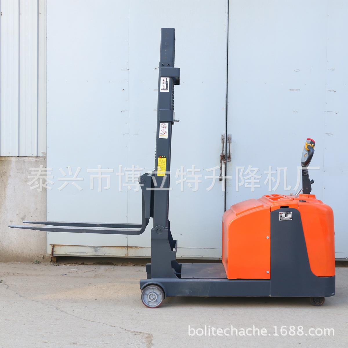 配重站驾式全电动叉车 液压升降叉车 无腿配重式电动堆高车叉车