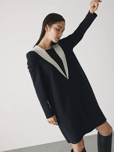 泡泡袖针织连衣裙女气质