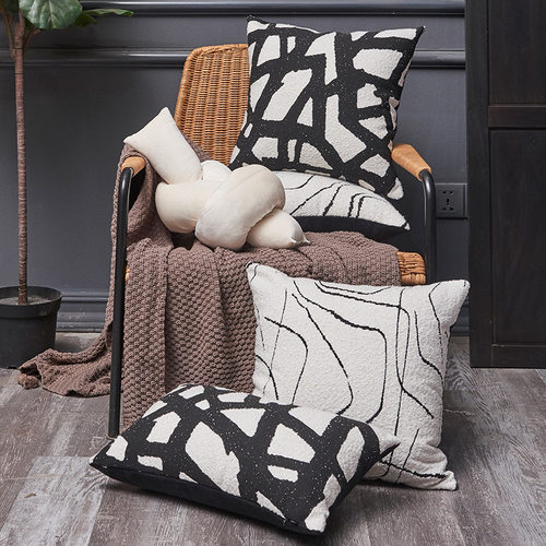 简约冷淡风雪尼尔几何抱枕靠枕扭扭条打结抱枕沙发客厅沙发靠枕
