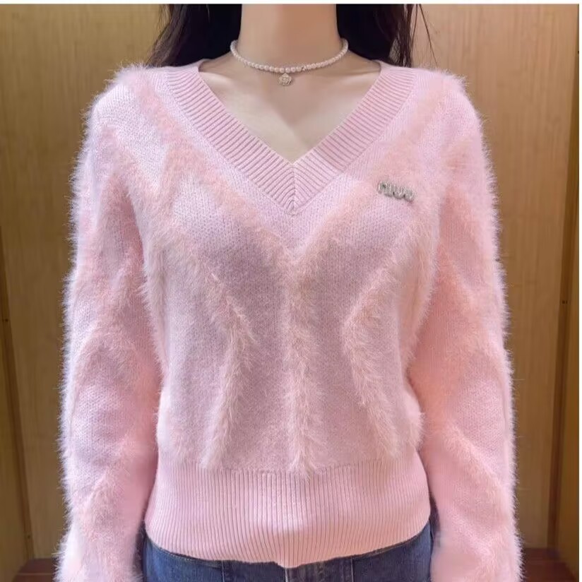 水貂绒V领套头植绒针织衫