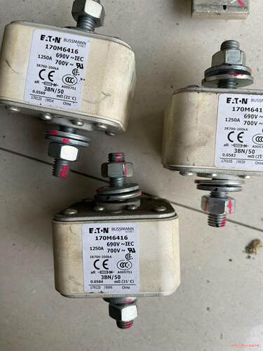 熔断器170M6416 成色好(议价商品）