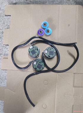 多摩川TS5668N20编码器，功能正常，成色如图所示，拆机议价商品