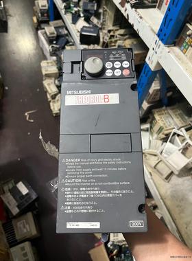 三菱变频器 FREQROL-B 0.4KW/1.5kw/7.