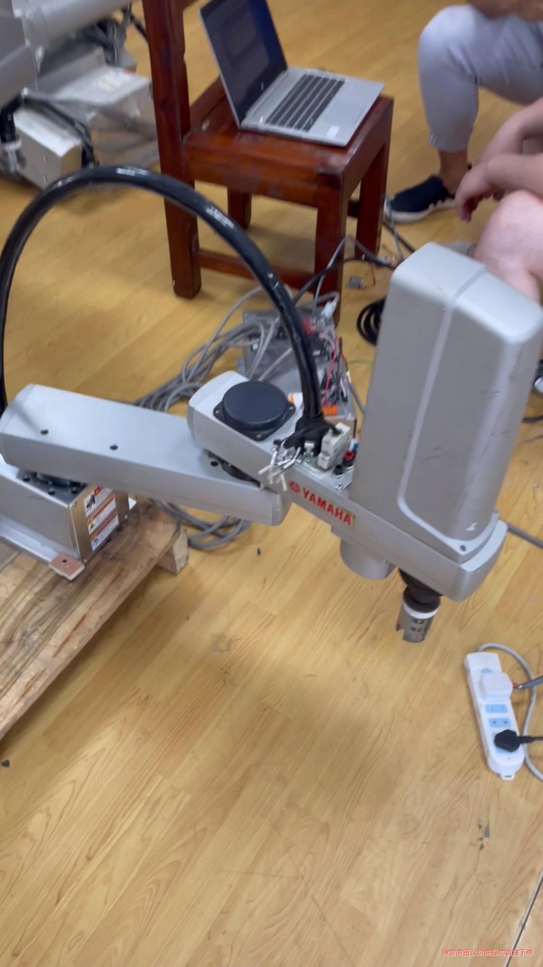 雅马哈机械臂YK600XG配RCX240控制器，臂展600m议价商品