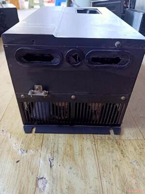 日业变频器CM530-C4030G/037P/2个(议价商品）