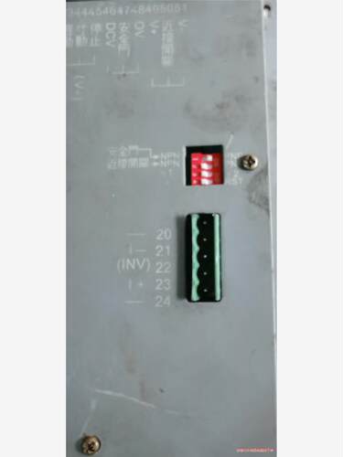 SC-2000E针织屏一枚，配件机，通电不显，呈色很好(议价商品）