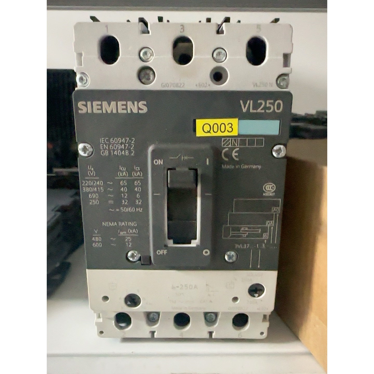 西门子断路器 9.6新 3VL9325-7DC30  3VL骏营商贸—议价