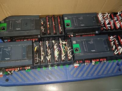 施耐德PLC/模块  TM241CEC24R 图片实拍，质保