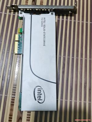 IntelIntel SSD 750 800G PCI-E固态拆骏营议价商品