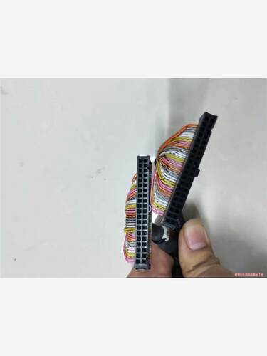 三菱PLC连接线FA-CBL05FMV，拆机9新实物图，4条(议价商品）
