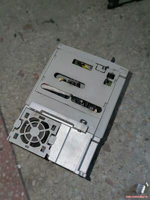 ATV302HU15N4  ATV31HU75N4A  施耐(议价商品）