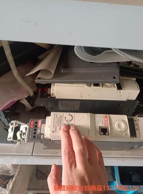 9成新 二手施耐德变频器ATV32 1.1Kw/380V 0骏营商贸—议价