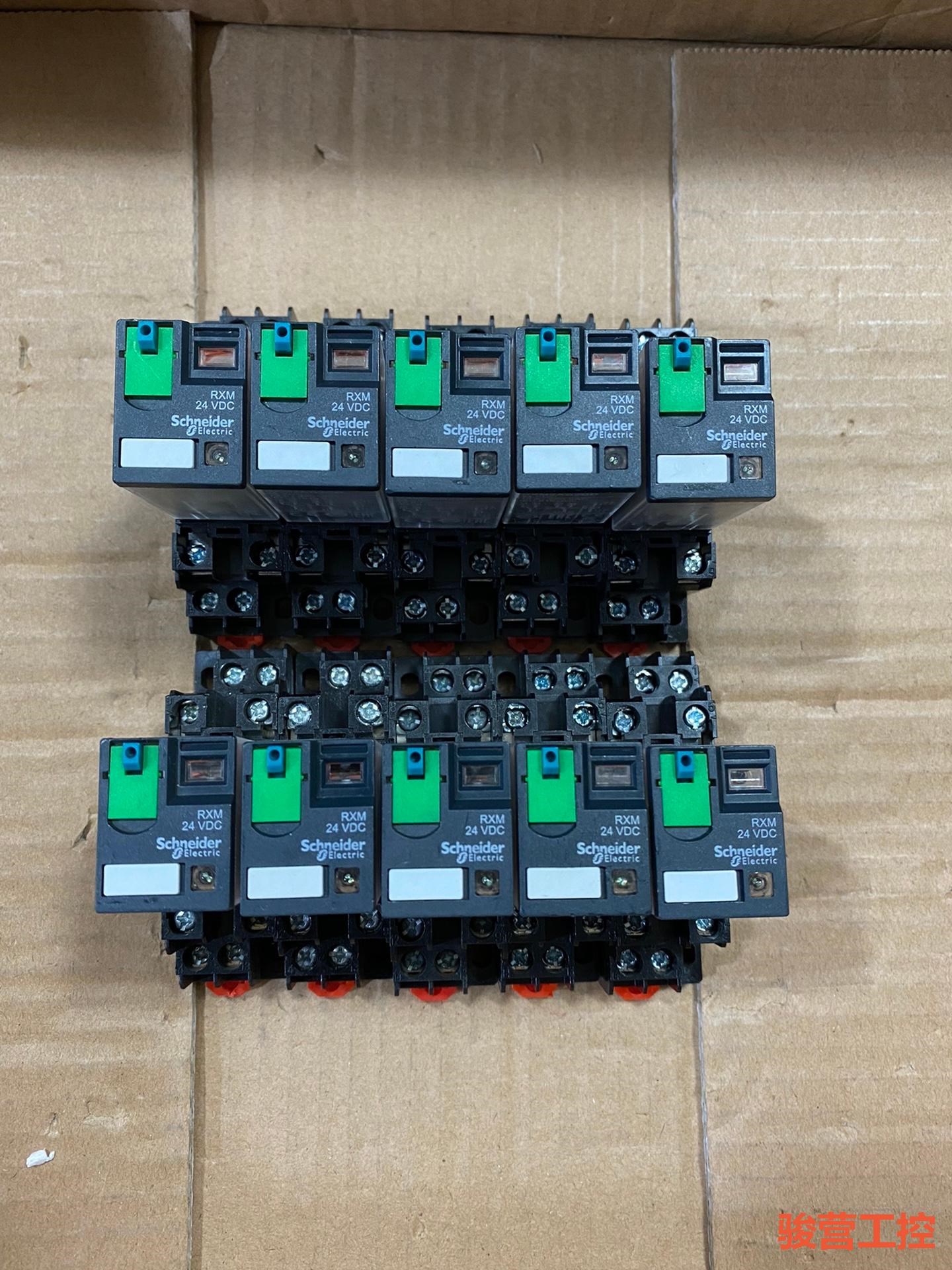 施耐德RXM2AB2BD DC24v 2排8脚 原装拆机正品骏营商贸—议价