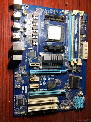 技嘉970a ds3。amd fx6100套装，都正常，有些(议价商品）