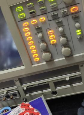 泰克示波器CSA8000，通电如图带2个电采样模块80E03(议价商品）