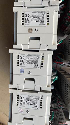 三菱FX5U-64MT/ES二手拆机12个、成色如图，功能正(议价商品）
