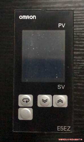 OMRONE5CZ-R3T温控表，1只，实物图。功能正常，68元议价商品