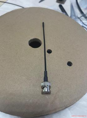 Bnc接头的黑色帽天线，适合多种接收机。价格为一个的。议价商品