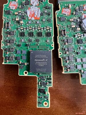 5ceba4u15i7n有4个，两个小伤，便宜处理(议价商品）