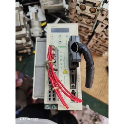 LXM23CU07M3X  施耐德750w伺服驱动器,原装拆骏营商贸—议价