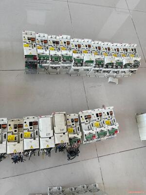 ABB变频器 ACS350-03E-12A5-4 ACS35(议价商品）