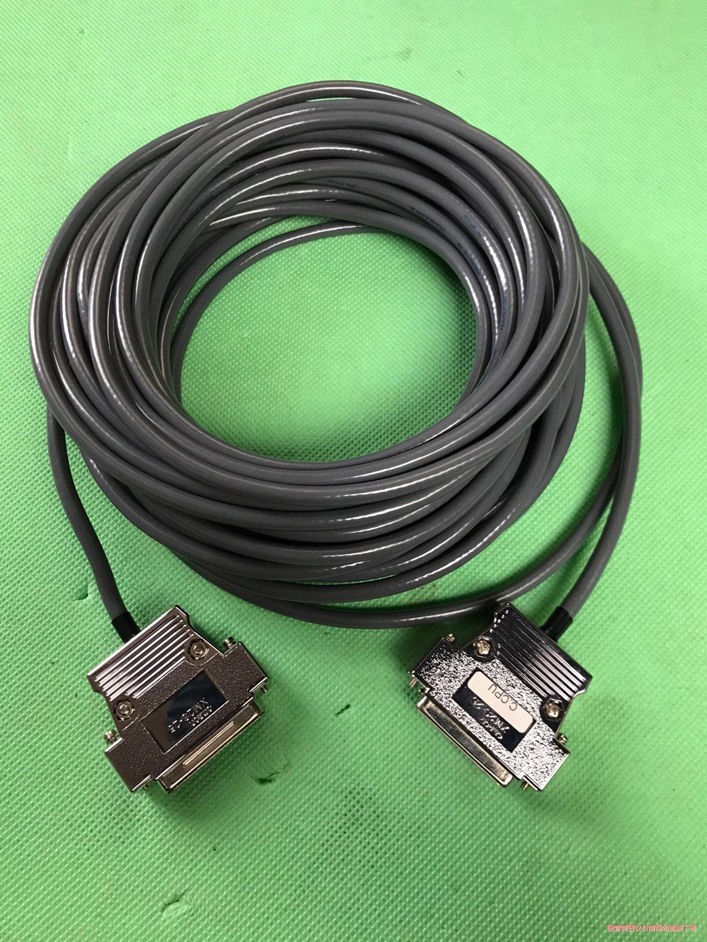 OMRON欧姆龙连接线XM2S-