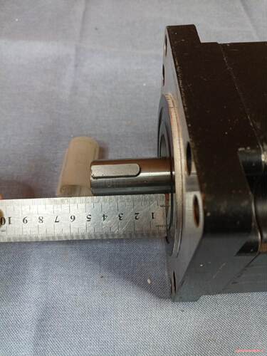 中创天勤三相混合式步进电机 3HB130-247 1.2°(议价商品）