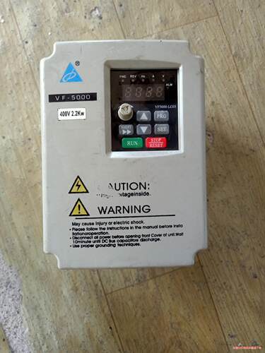 派尼尔变频器VF-5000-C4T2P2G  2.2kw 3(议价商品）